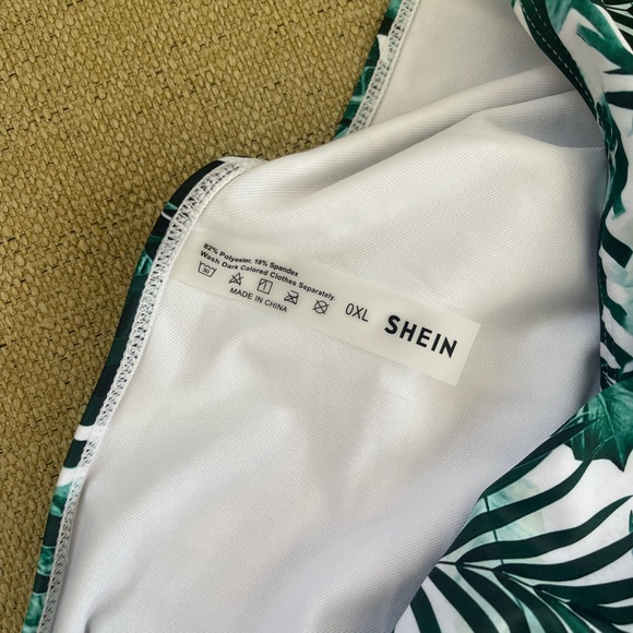 Green Bikini Set - Picture 7 of 7